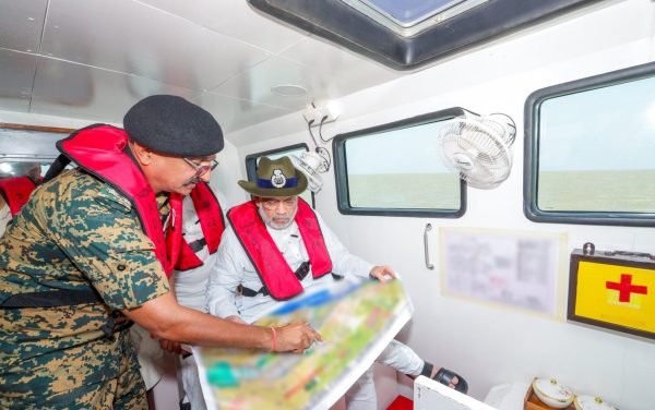 Amit Shah Visits Sir Creek, Reviews Border Security Along India-Pakistan Frontier in Gujarat