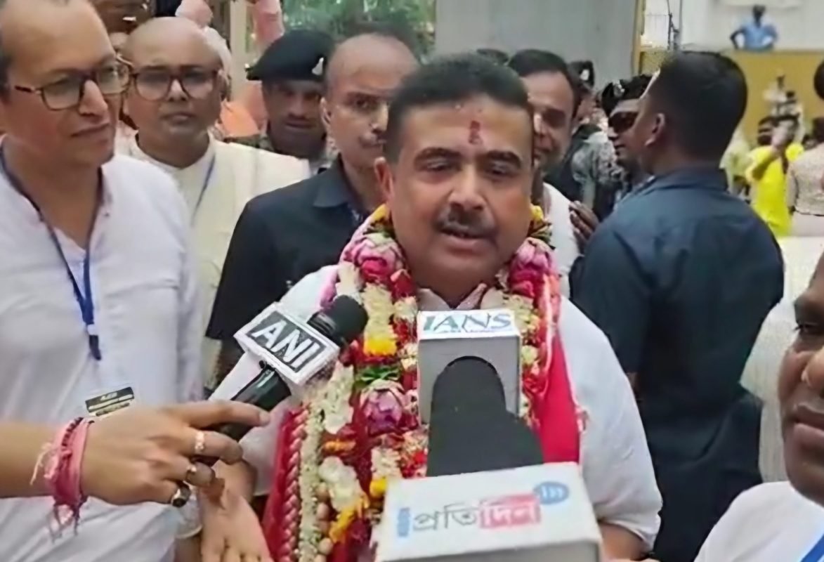 Suvendu Adhikari Takes Radha-Madhava Darshan at ISKCON Mayapur