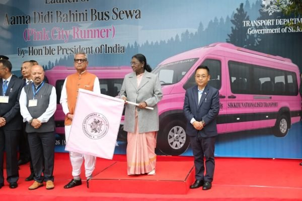 President Droupadi Murmu Flags Off Women-Only ‘Aama Didi Bahini Bus Seva’ in Gangtok