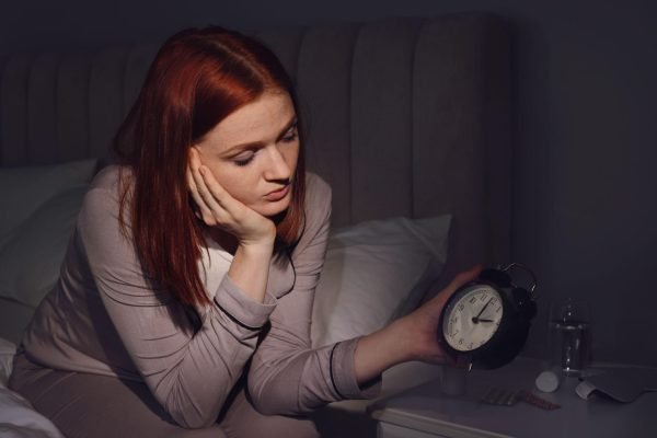 Struggling to sleep? Doctor reveals 3 bedtime mistakes that may be ruining your rest: “What you do in the last 60 minutes matters”
