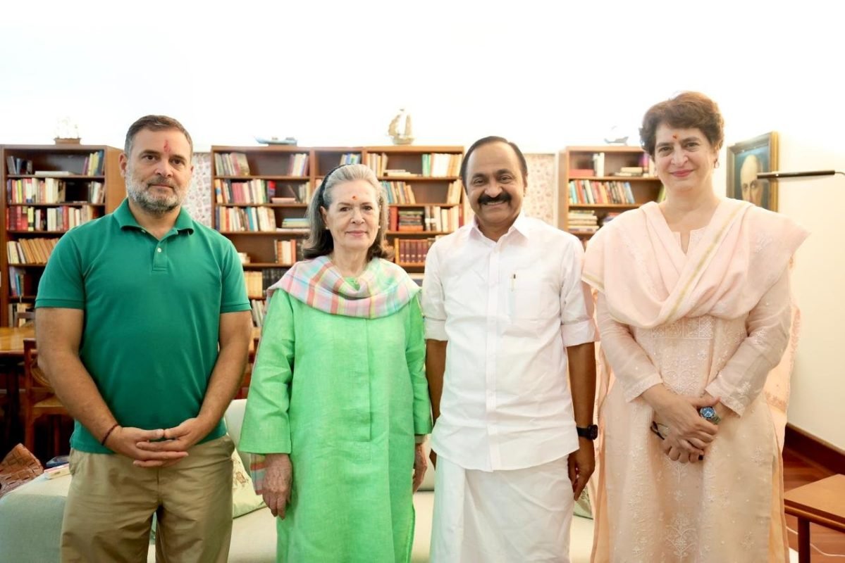 Kerala CM V.D. Satheesan Holds Key Meeting with Sonia, Rahul and Priyanka Gandhi