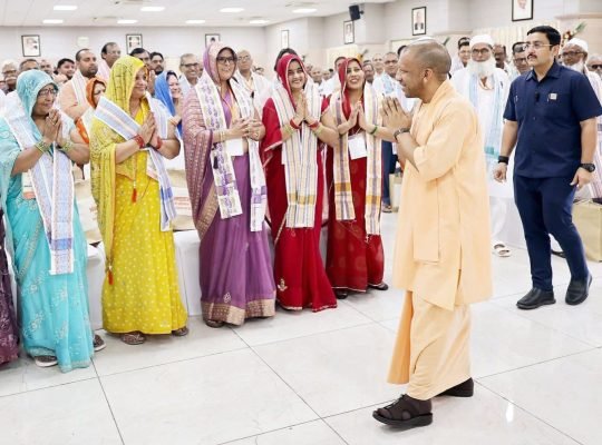 From Jewar to Lucknow: Farmers Honoured by CM Yogi for Airport Contribution
