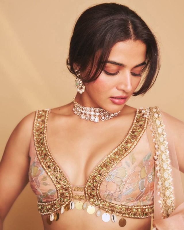Pure Allure! ❤️‍🔥