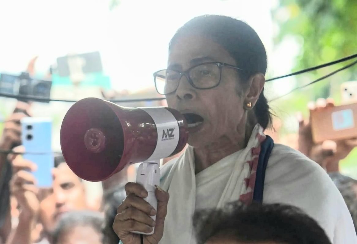Mamata Banerjee Slams Rebel TMC MLAs Amid BJP Defection Speculation