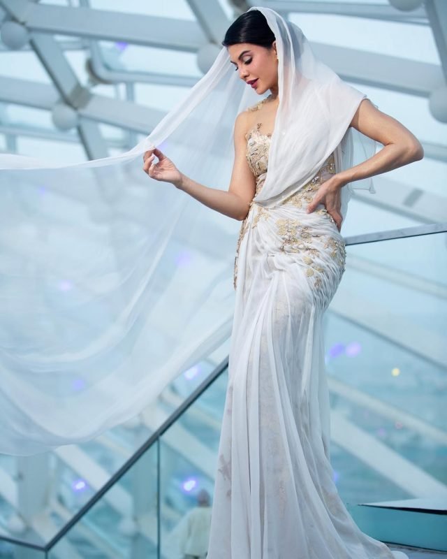Serving ethereal glamour and poise. 🤍
