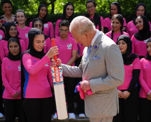 Afghan Refugee Women’s Team Meets King Charles III During England Tour