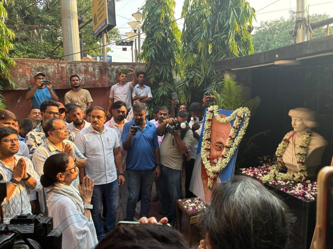 Mamata Banerjee Pays Tribute to Raja Ram Mohan Roy on Birth Anniversary, Hails His Legacy of Social Reform