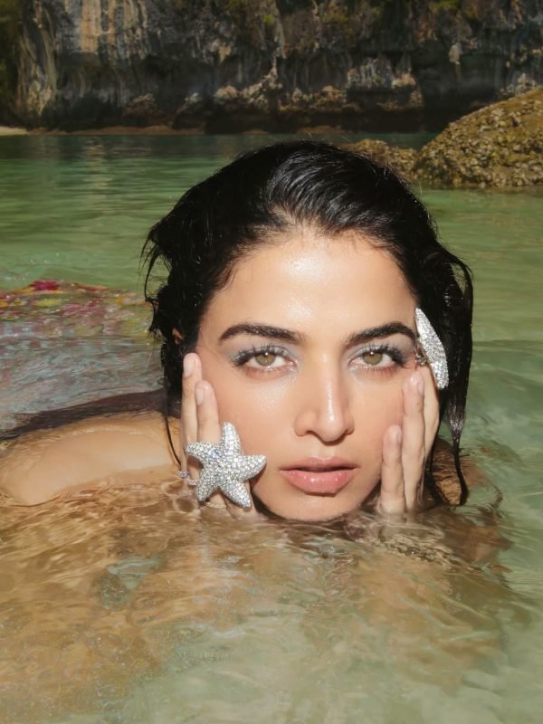 Beauty as timeless as the sea. 💙