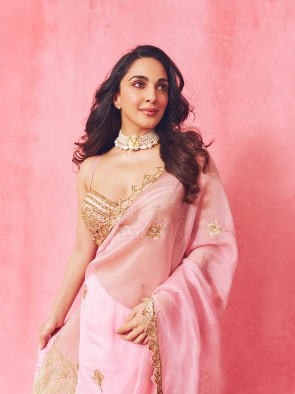 Pretty in pink, effortlessly elegant. 💖