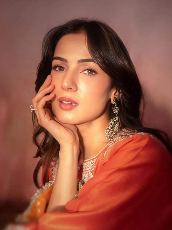 🌸 Elegance personified.