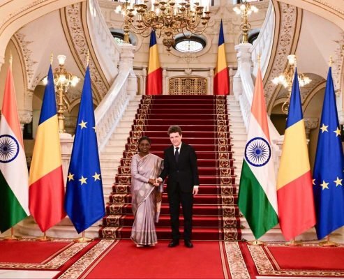 President Murmu, Romanian President Hold Bilateral Talks in Bucharest
