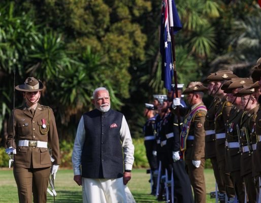 PM Modi Receives Ceremonial Welcome at Victoria Government House