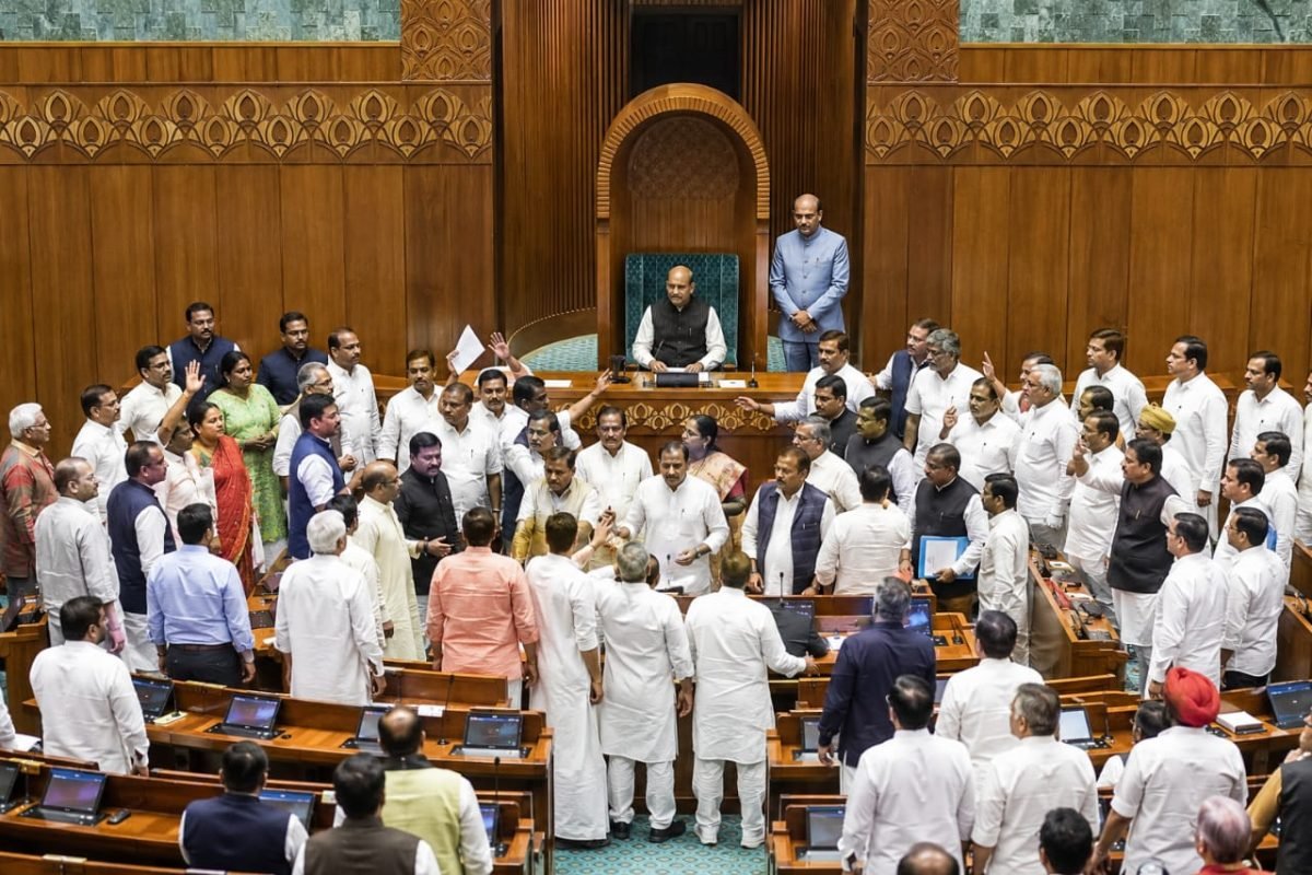 Both Houses Adjourned Till 2 P.M. Opposition Demands Discussion on Student Crackdown