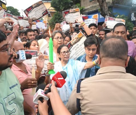 Mamata Banerjee Leads Candlelight March Over Baruipur Minor's Death