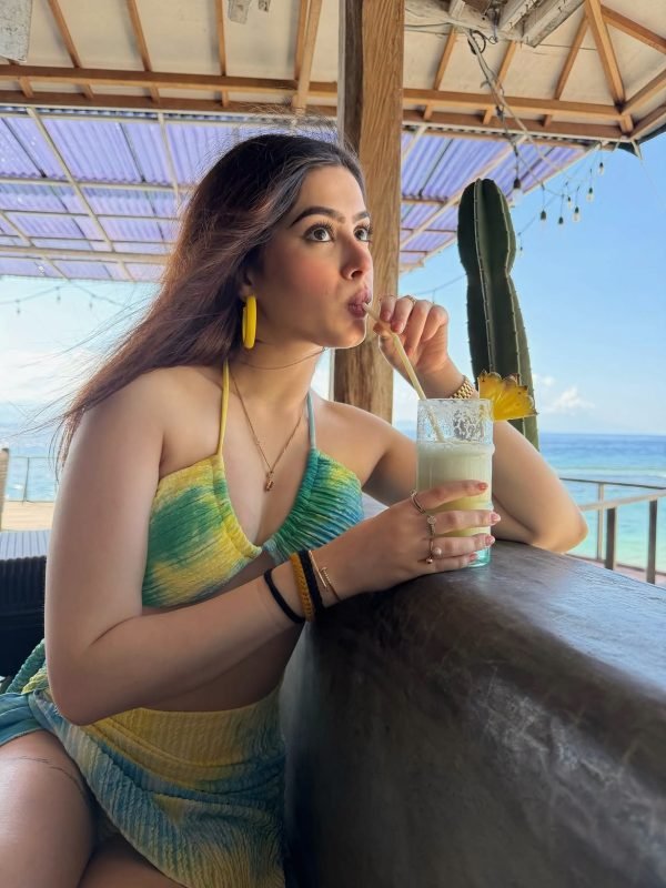 Lost in the beach vibes. 🌊