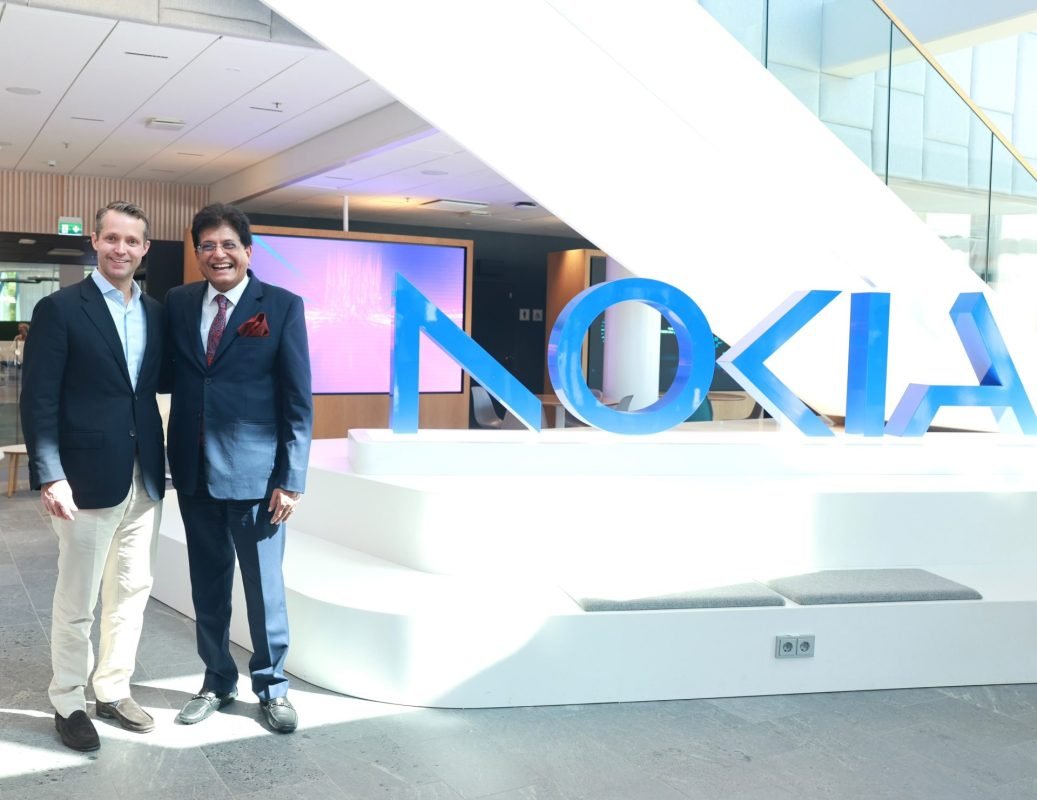 Piyush Goyal Invites Nokia to Expand India Investments