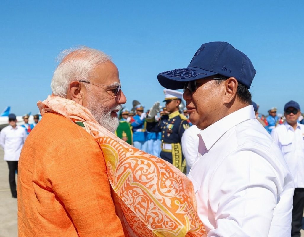 PM Modi Concludes Indonesia Visit, Departs for Melbourne