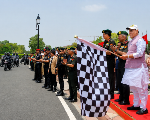 Rajnath Flags Off Shaurya Vijay Yatra to Kargil