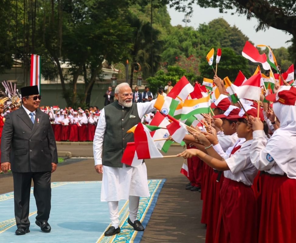 PM Modi Gets Grand Ceremonial Welcome in Jakarta