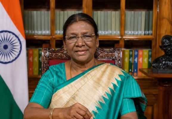 Raksha Bandhan: President Droupadi Murmu Extends Greetings, Highlights Sacred Bond of Protection