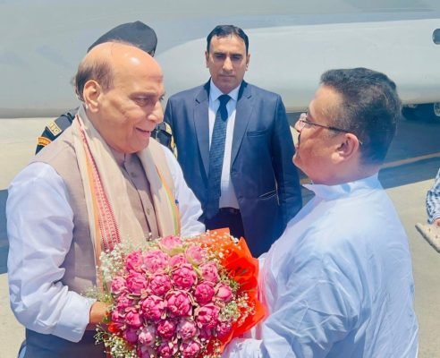 Suvendu Adhikari Welcomes Rajnath Singh in Kolkata