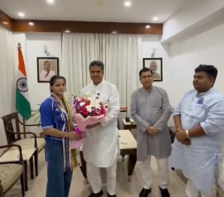Tripura CM Manik Saha Welcomes Historic Judo Gold Medallist Asmita Dey in Delhi