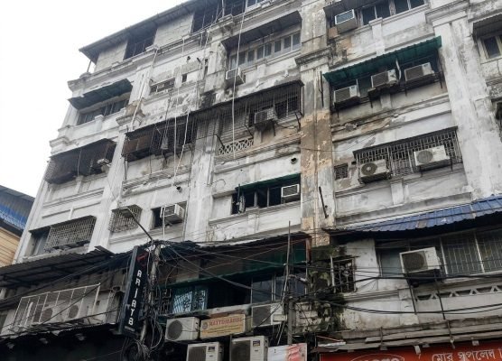Kolkata Hotel Fire: Nine Dead, Several Injured in Mirza Ghalib Street Blaze