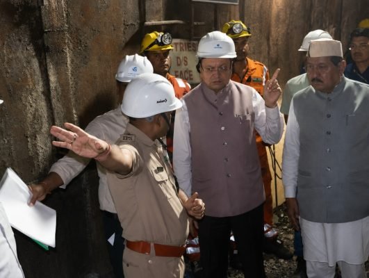 Uttarakhand CM Dhami Reaches Chamoli to Monitor Tunnel Rescue Operation