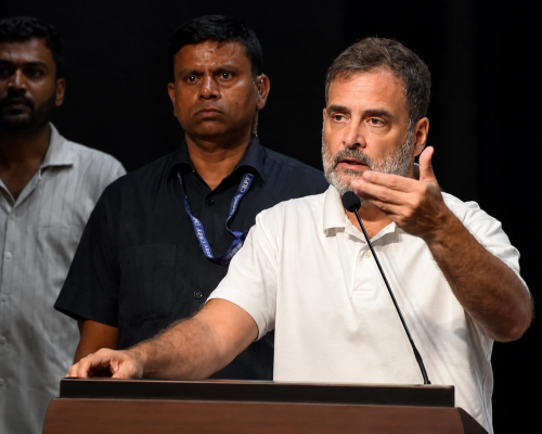 Rahul Gandhi Criticises RSS on Language Issue
