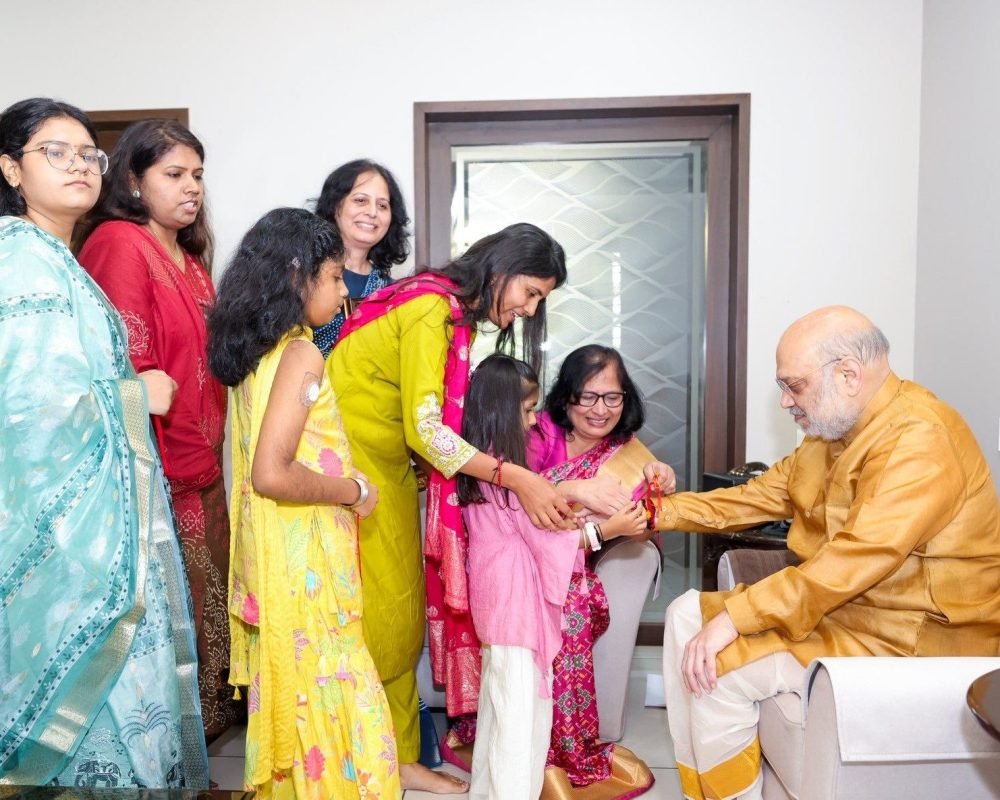 Amit Shah Celebrates Raksha Bandhan With Type-1 Diabetes Children