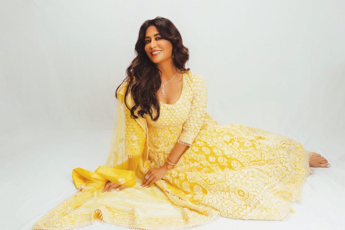 Yellow elegance, effortlessly. 💛