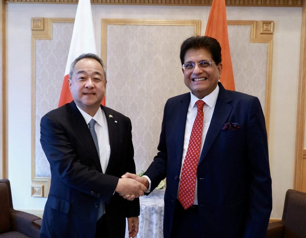 Piyush Goyal meets Sumitomo Corporation President and CEO Shingo Ueno in Tokyo to discuss investment opportunities in India.
