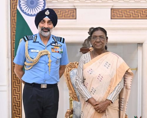 Air Chief Marshal AP Singh Calls on President Droupadi Murmu