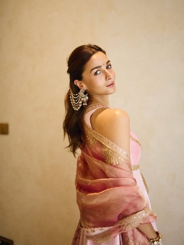Elegance looks beautiful 💕