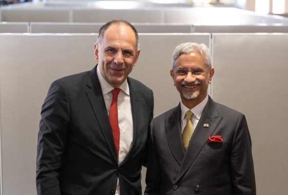 Jaishankar Meets Greek Foreign Minister at UNGA81