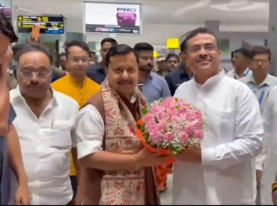 Suvendu Adhikari welcomes BJP National President Nitin Nabin at Kolkata airport
