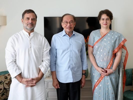 Rahul Gandhi, Priyanka Gandhi Meet Malaysian PM Anwar Ibrahim in New Delhi