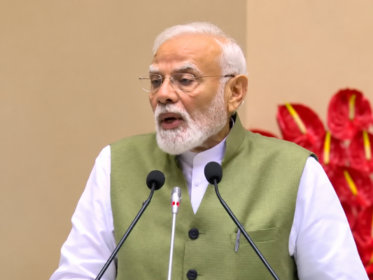PM Modi Highlights India’s Growing Clean Energy Capacity and Electric Vehicle Revolution