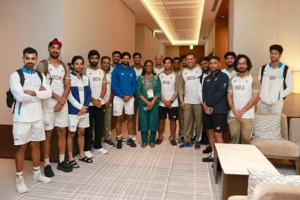 PT Usha Meets Indian Men’s Cricket Team, Extends Asian Games Wishes