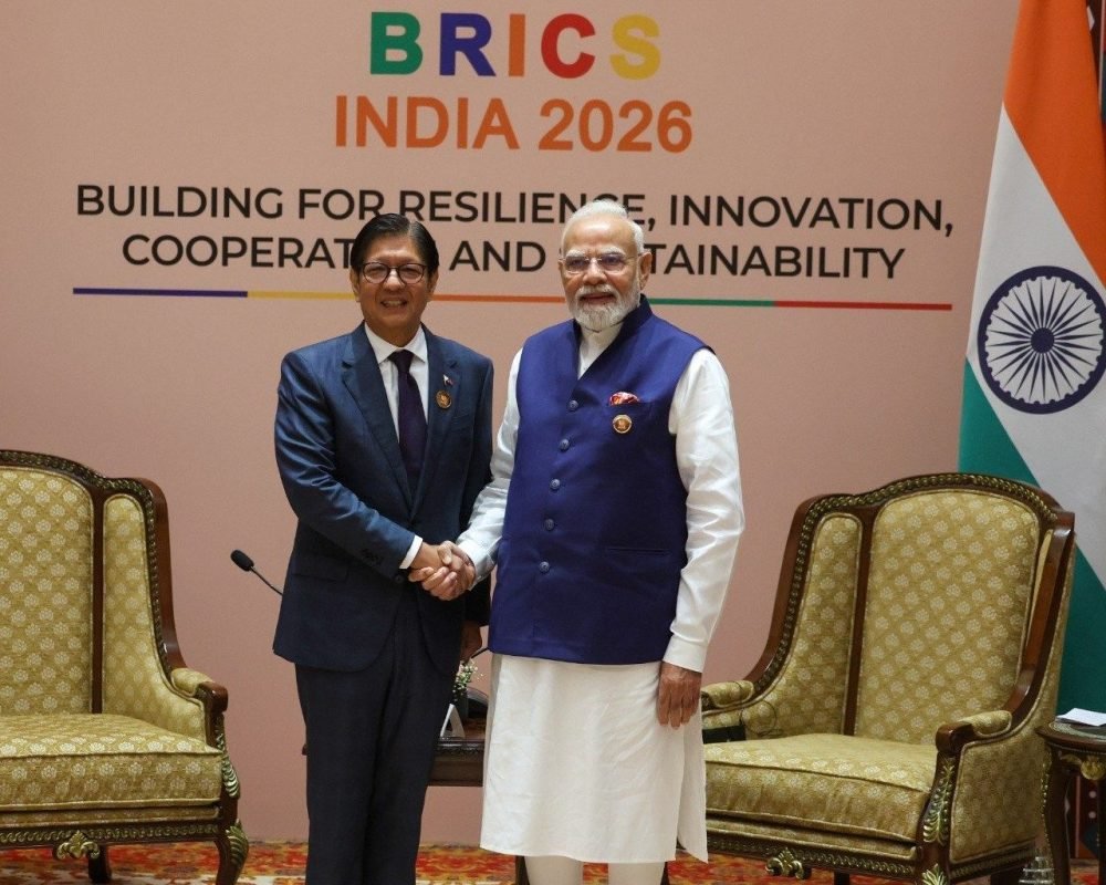 PM Modi Meets Ferdinand Marcos Jr. at BRICS Summit