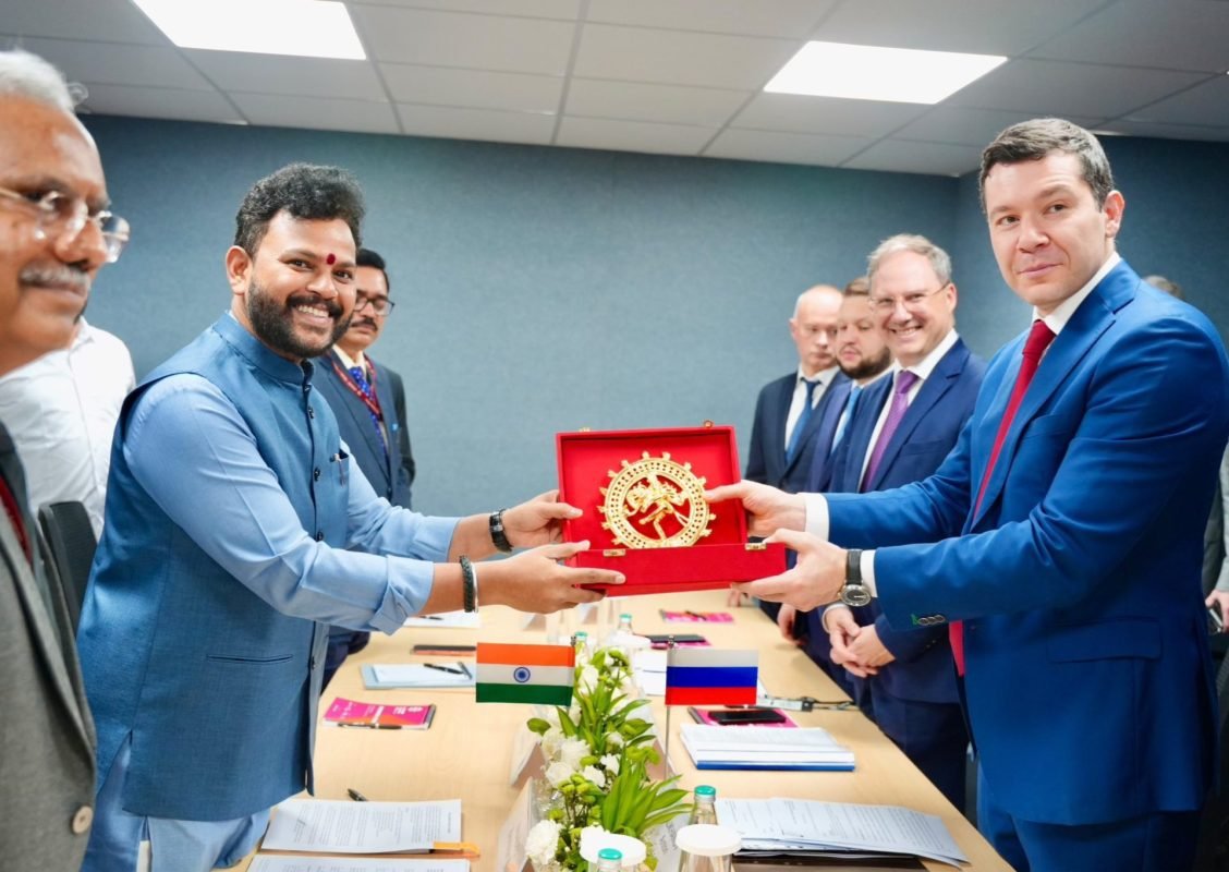 India-Russia Aviation Ties: Focus on Joint Manufacturing