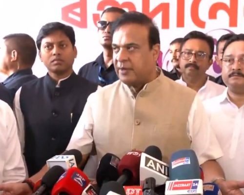 Zubeen Garg First Death Anniversary: Himanta Biswa Sarma Pays Tribute, Donates Blood in Assam