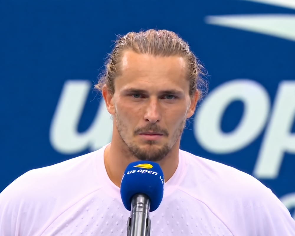 Alexander Zverev delivers an emotional speech thanking his mother for supporting his tennis career despite his childhood diabetes diagnosis.