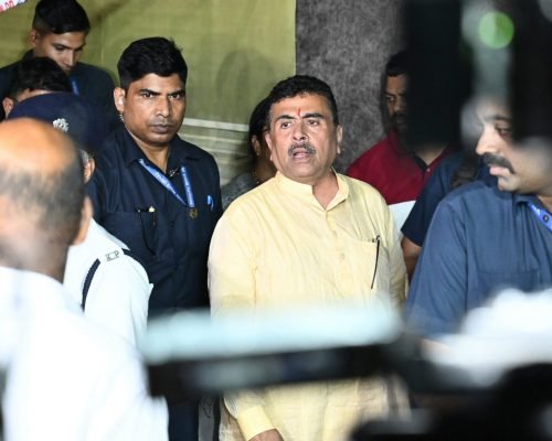Suvendu Adhikari Visits Stampede Victims in Kolkata Hospitals, Announces ₹25 Lakh Compensation