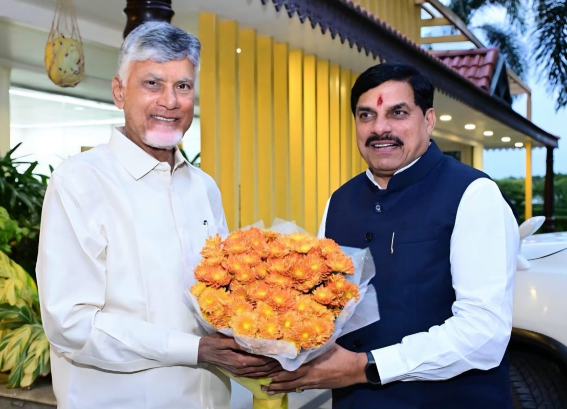 Mohan Yadav Meets Chandrababu Naidu, Reviews Amaravati Development