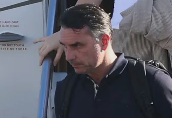 Bolsonaro departure involved decoy cars and private flight through Argentina: reports