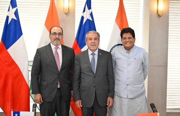 Piyush Goyal Meets Former Chile President Eduardo Frei