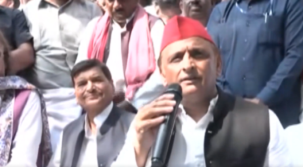 Akhilesh Yadav Accuses Election Commission of Acting at BJP’s Behest
