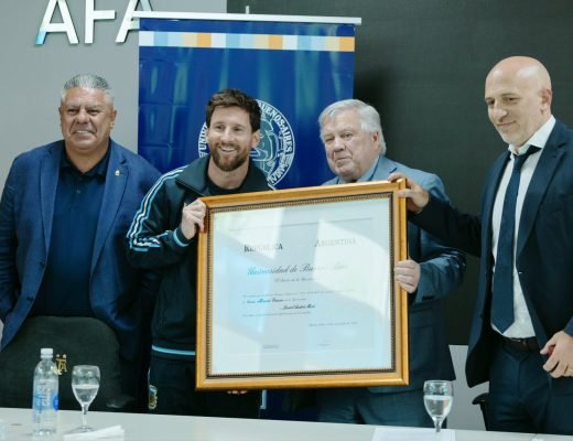 Lionel Messi Receives Doctor Honoris Causa from Buenos Aires University