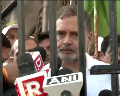 Rahul Gandhi INDIA Bloc Protest Intensifies Outside Election Commission